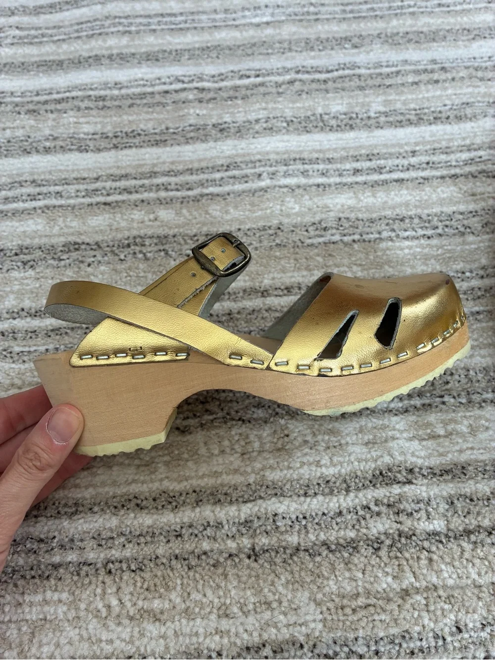 Tessa Clogs Gold Clog Sandals Girls 2